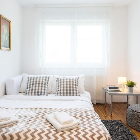 Spacious 2Bdr Apartment - Free Parking Ζάγκρεμπ Εξωτερικό φωτογραφία