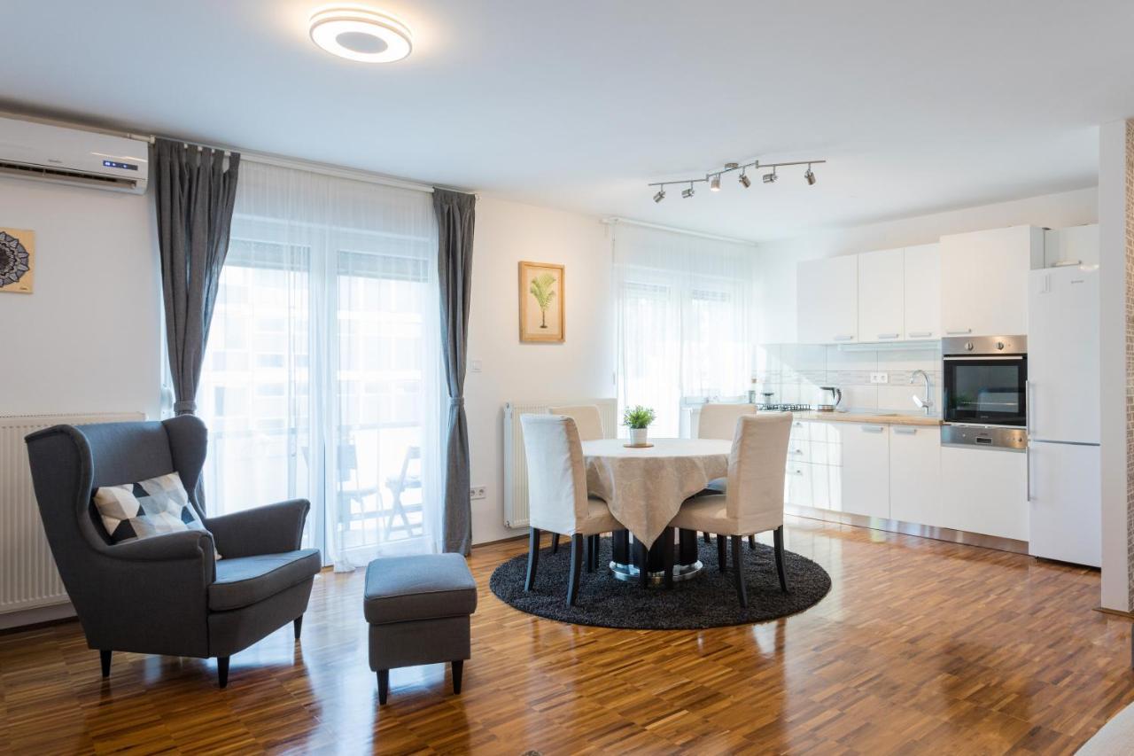 Spacious 2Bdr Apartment - Free Parking Ζάγκρεμπ Εξωτερικό φωτογραφία