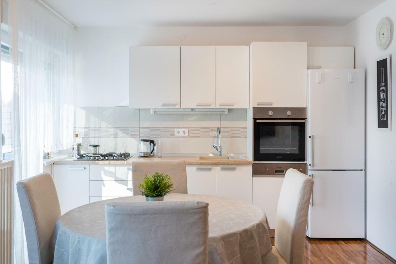Spacious 2Bdr Apartment - Free Parking Ζάγκρεμπ Εξωτερικό φωτογραφία